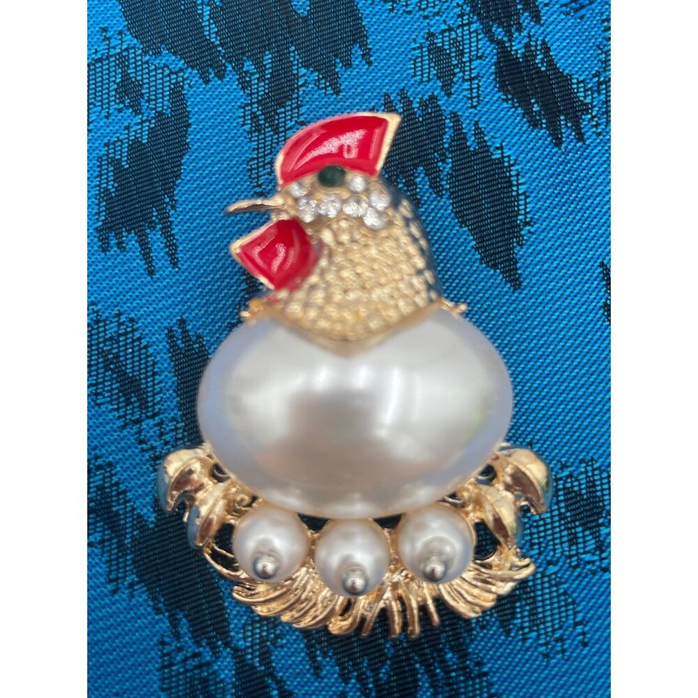 Vintage Style Chicken Brooch Faux Pearl Body & Gold-Tone Details